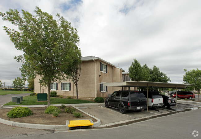 Building Photo - The Village at Mendota