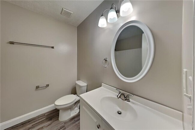 Building Photo - 1625 Sonya Dr