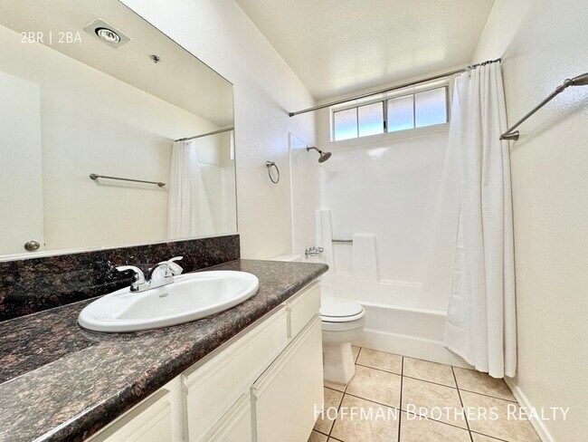 Building Photo - 8724 Burton Way