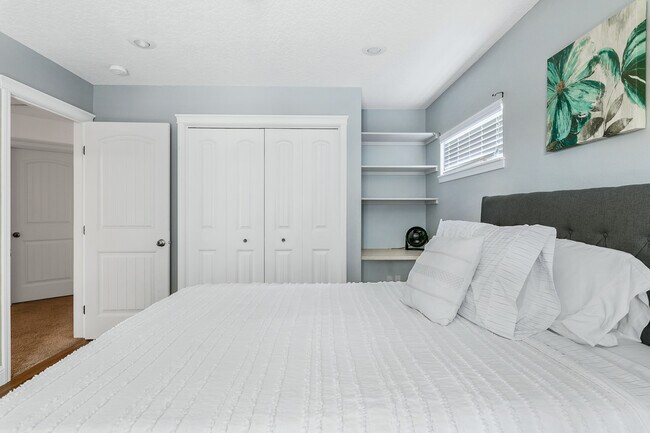 Building Photo - 3187 S Signorello Ln