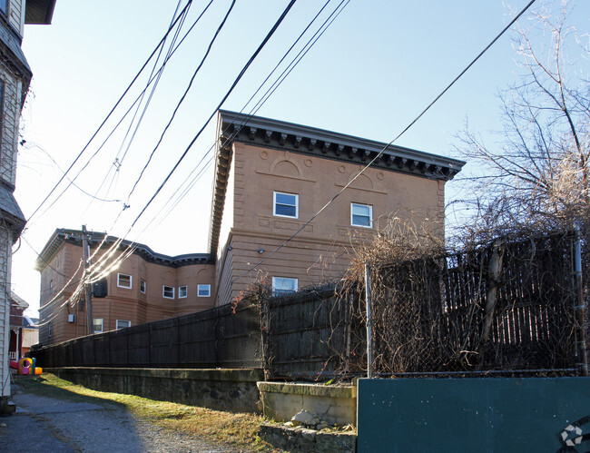 10-20 Armington Street - Armington Street Apartments