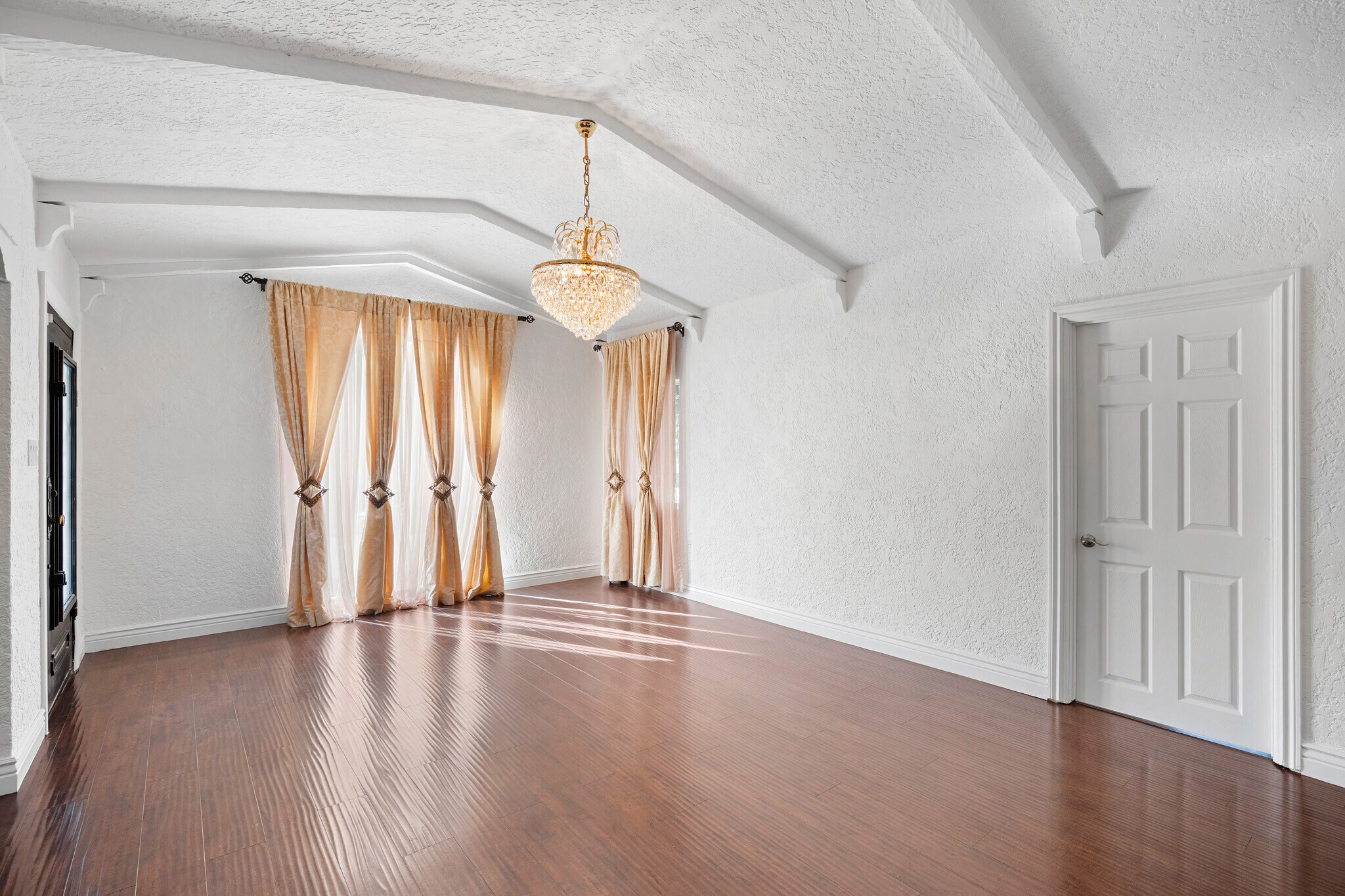 Building Photo - 1515 Glenwood Rd