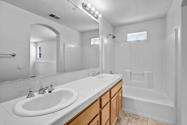 Building Photo - Move In Special $1000 Off - 3BD/3.5BA Detached Townhouse w/ 2 Car Garage