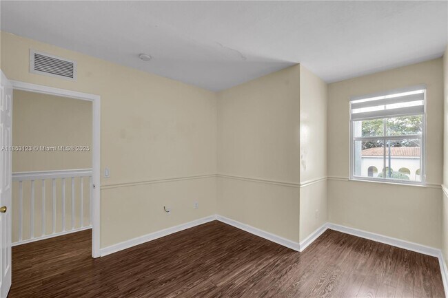 Building Photo - 4292 SW 156th Ave