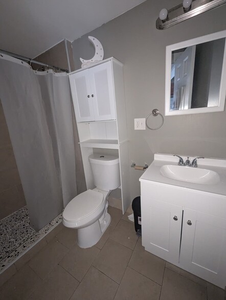 Building Photo - 92 First Ave