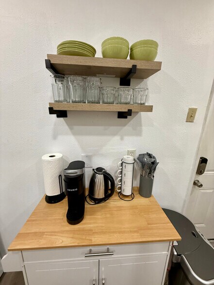 Building Photo - 747 Fourth St