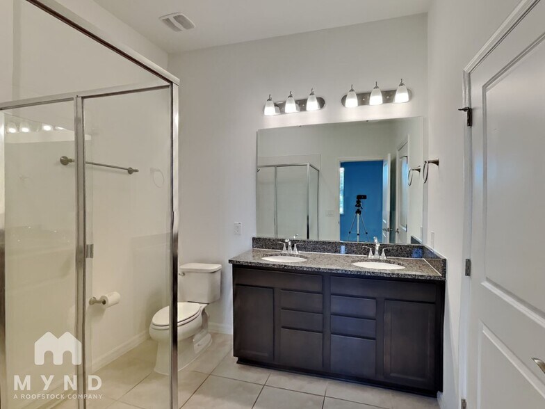 Building Photo - 815 FIREROCK LN