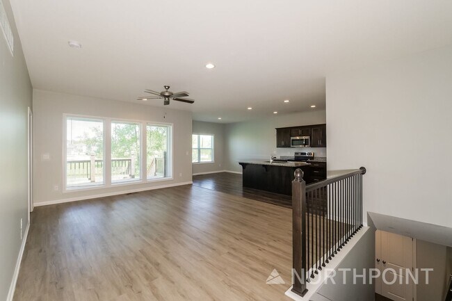 Building Photo - 4BR/3BA | Newly Renovated Single Family Home | 1-Car Covered Parking | In Bradley Crossing!