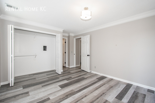 Building Photo - 12021 W 58th Pl