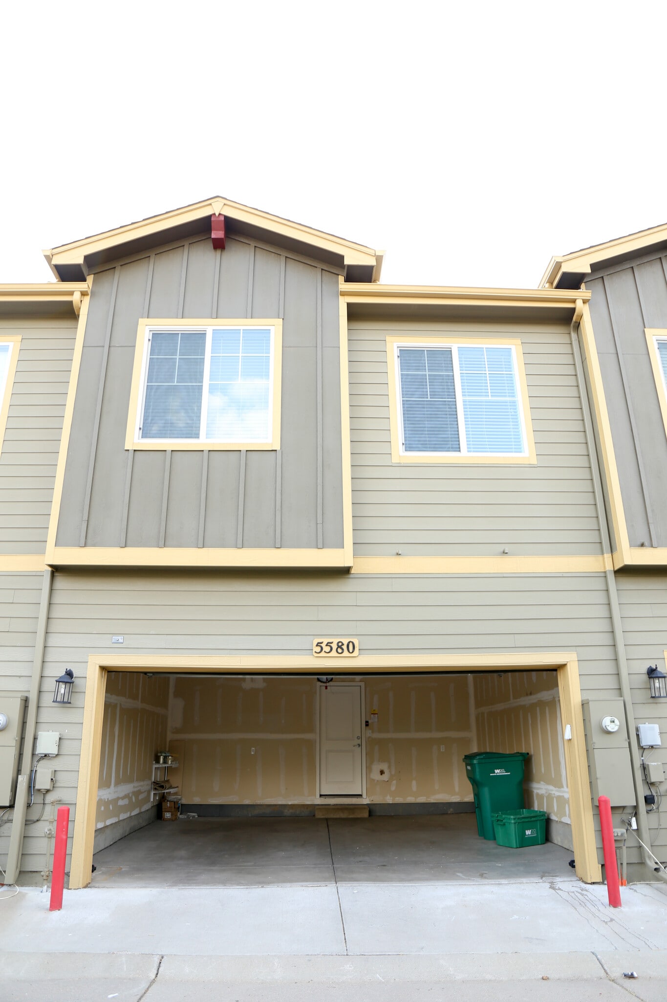 Building Photo - 5580 W 72nd Ave