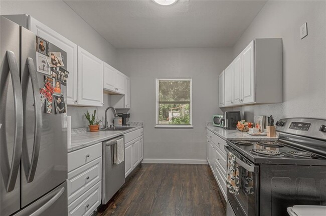Building Photo - 3210 Elks Dr