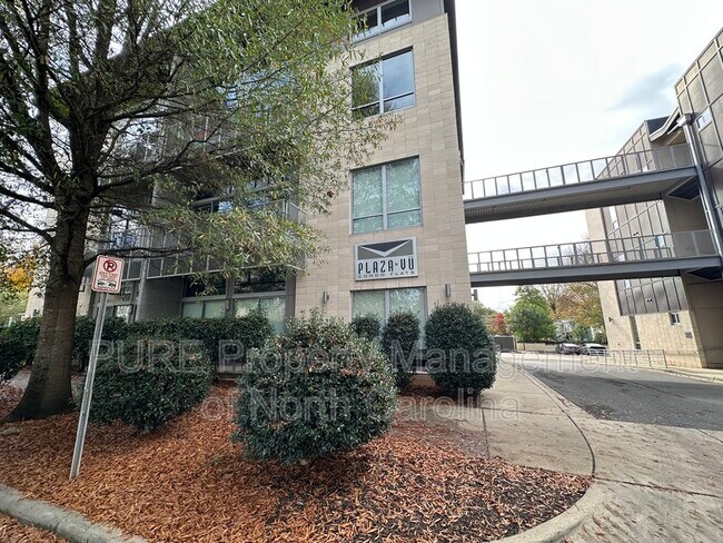 Building Photo - 2116 McClintock Rd