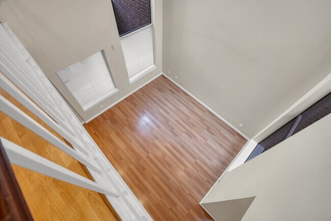 Building Photo - 7447 Cambridge St