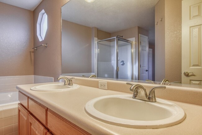 Building Photo - Beautiful 2 Story In Woodmen Hills!
