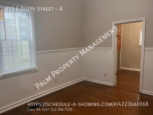 Building Photo - 613 E Duffy St