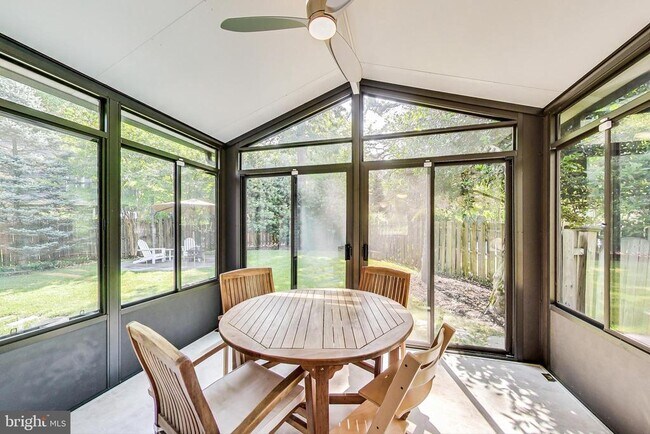 Building Photo - 6515 E Halbert Rd