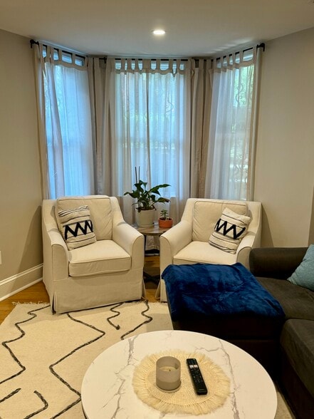 Building Photo - 1318 T St NW