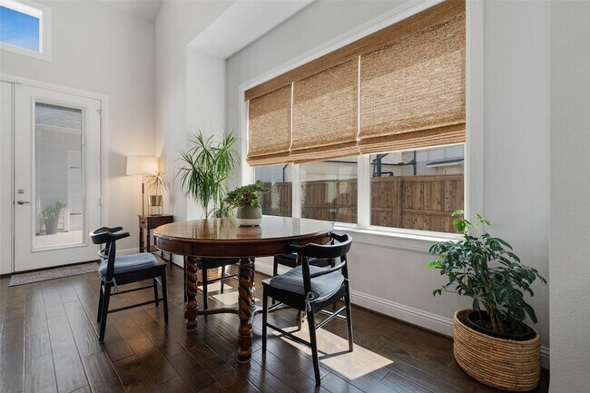 Building Photo - 14104 Cross Oaks Pl