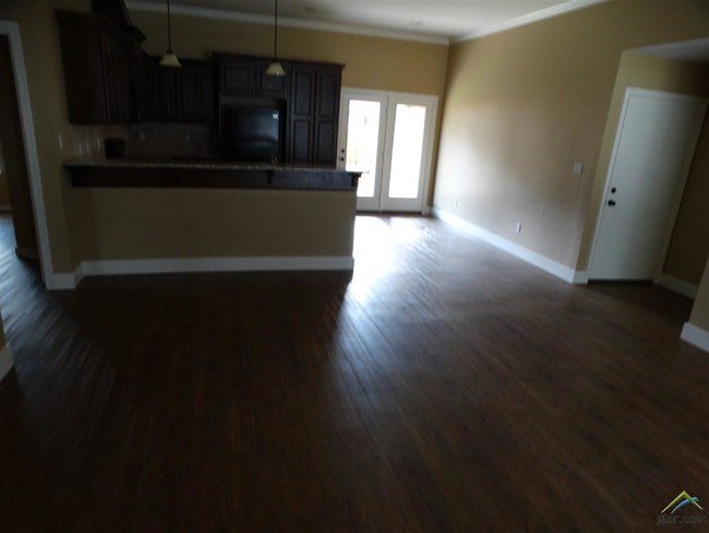 Building Photo - 5056 Shiloh Village Dr