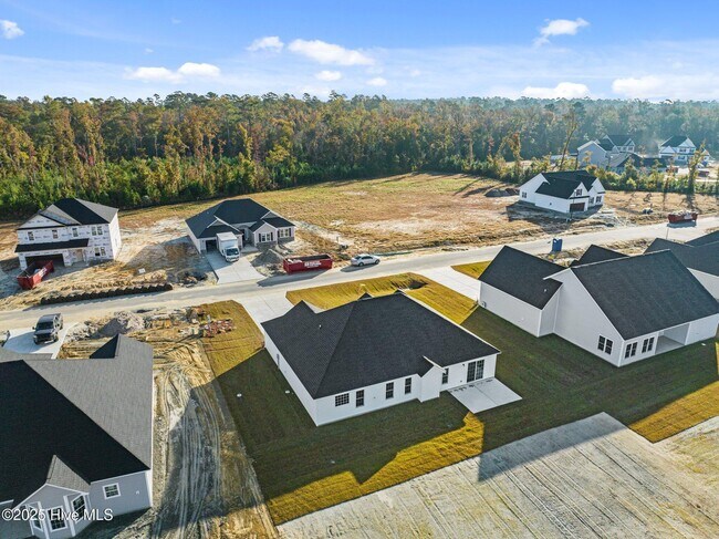 Building Photo - 51 N Ardsley Ln