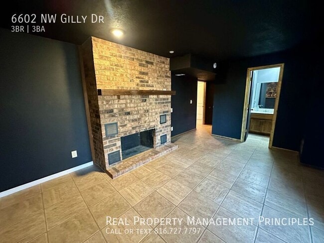 Building Photo - 6602 NW Gilly Rd