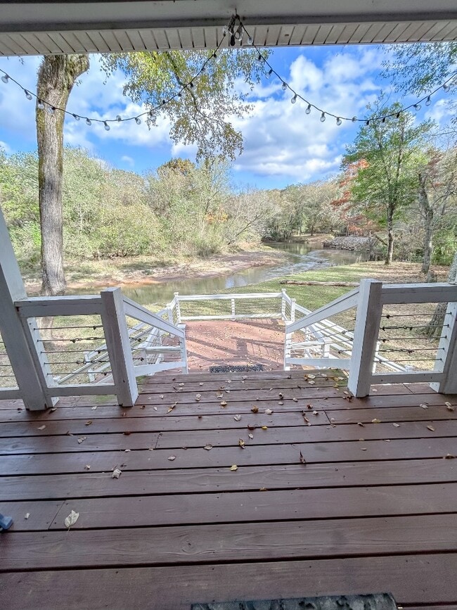 Building Photo - 56 Big Eddy Trl