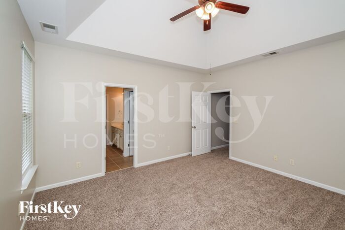 Building Photo - 1254 Easterwood Blvd