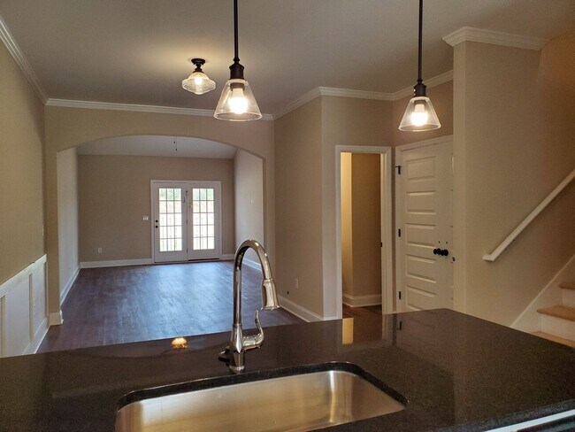 Building Photo - Brand New 4 Bedroom Townhome in Ammenities Community