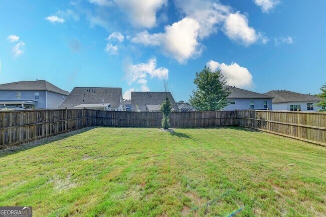 Building Photo - 3335 Fall Branch Ln
