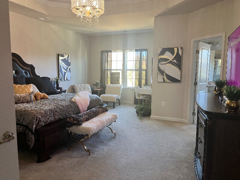 Building Photo - 7977 Independence Dr