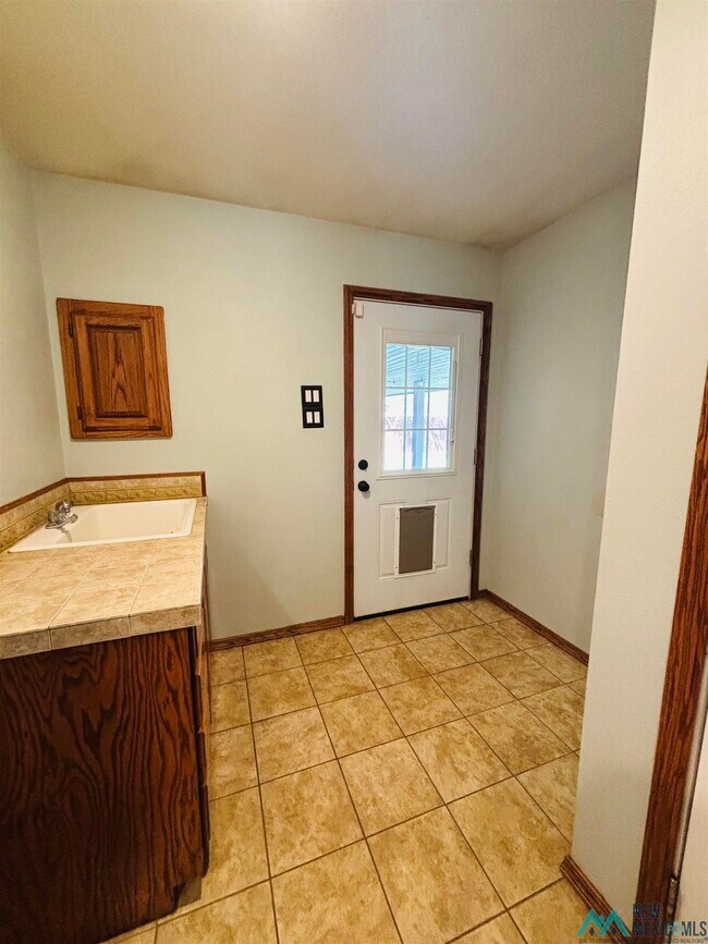 Building Photo - 2328 Hammond Blvd