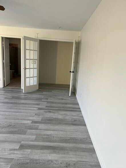 Building Photo - 21580 Stoll Pl