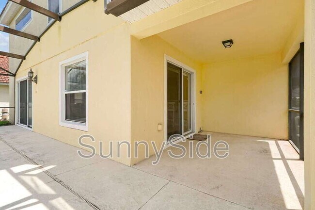 Building Photo - 441 Robin Rd