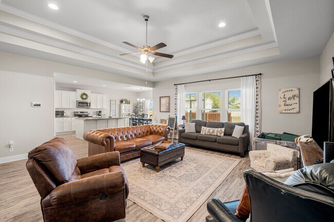 Building Photo - 317 Highbrook Rd