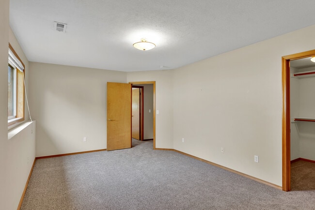 Building Photo - 4605 E Birkdale Ln