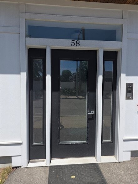 Building Photo - 58 Tolman St