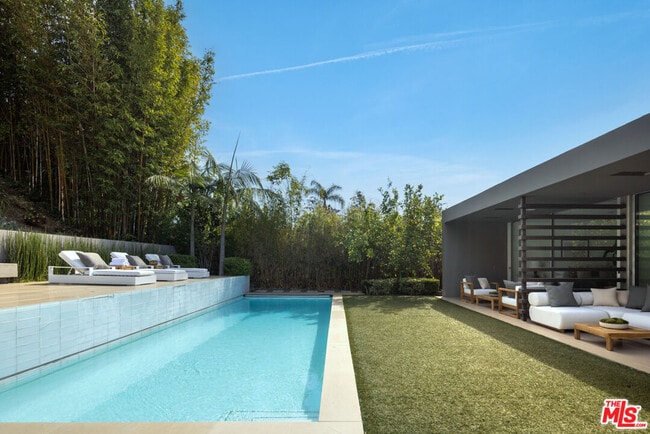 Building Photo - 1166 Angelo Dr