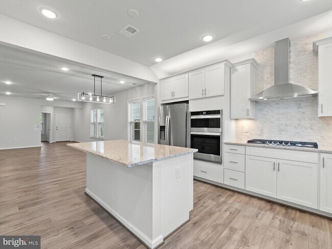 Building Photo - 6248 Zinnia Ln