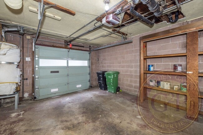 Building Photo - Rincon Hill - 3 BR, 2 BA House 1,164 Sq. Ft. - 3D Virtual Tour, Garage, Yard