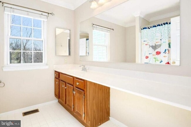 Building Photo - 8580 Dark Hawk Cir