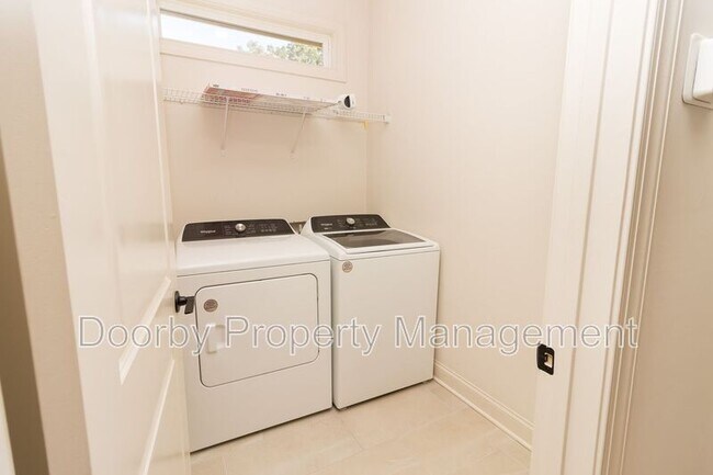 Building Photo - 6908 Roberta Ln