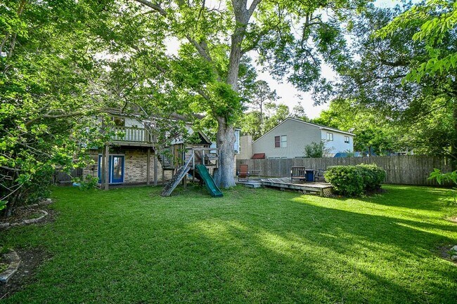 Building Photo - 1218 Briarmead Dr