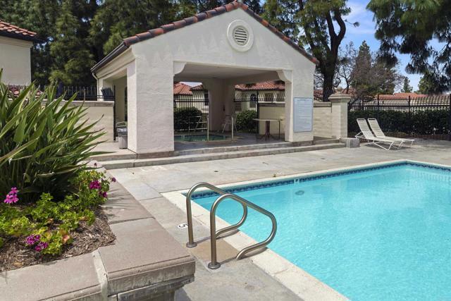 Building Photo - 767 Eastshore Terrace