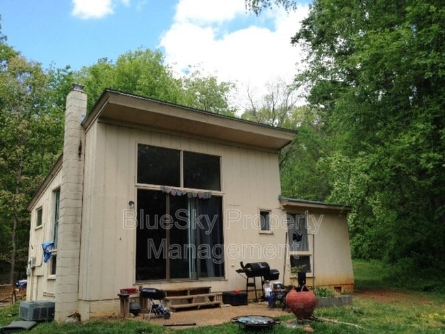 Primary Photo - 1461 Shepards Hill Pl