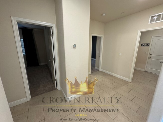 Building Photo - 1653 Brightside St