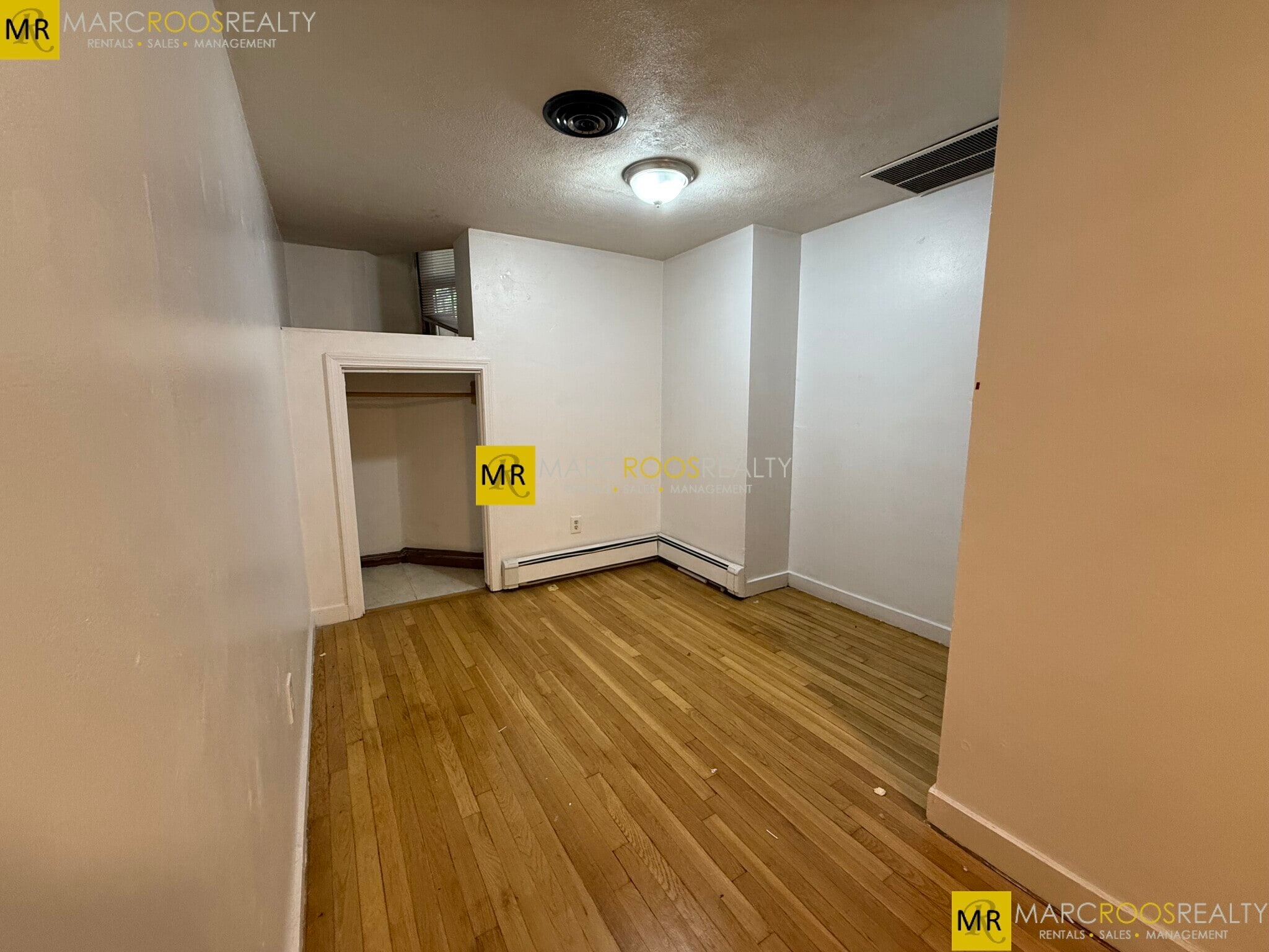 Building Photo - 469 Commonwealth Ave