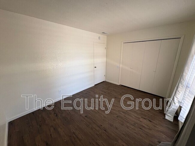 Building Photo - 212 N Crenshaw St