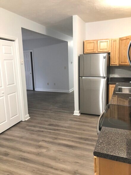 Apt 3 - 118 Berkshire St