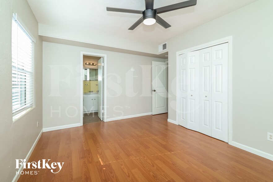 Building Photo - 1501 Berwyn Rd