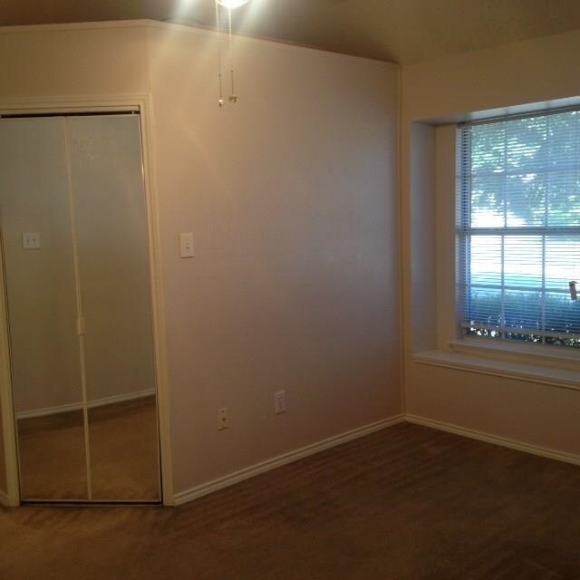 Building Photo - Coming soon..3/2/2 in Fort Worth